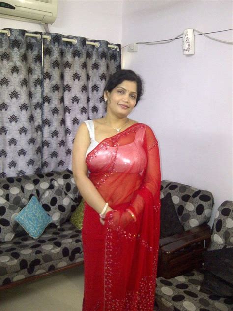 desi mom nude pics|Hot Indian MILF Nude Porn Pics